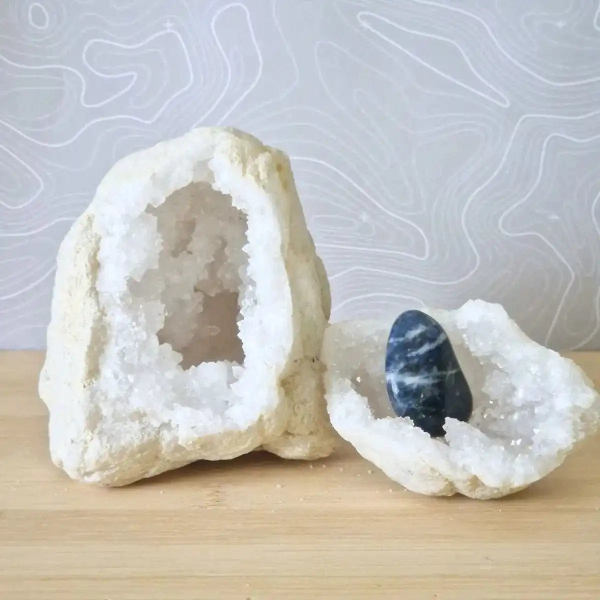 Géode cristal de roche 10 à 12cm 712g en 2 parties