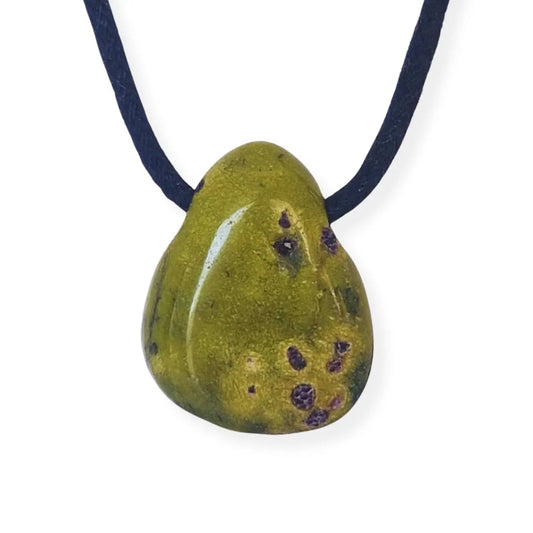 pendentif atlantisite pierre percée (stichtite sur serpentine)