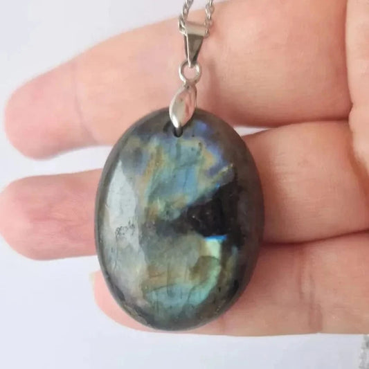 Pendentif labradorite verte reflets