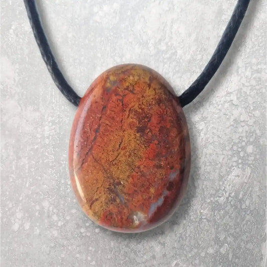 pendentif jaspe breschia pierre percée