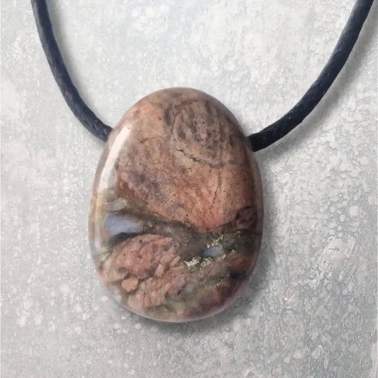 pendentif libérite pierre percée