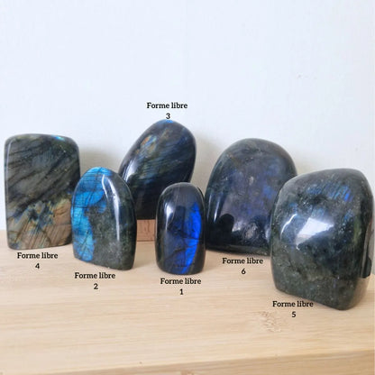 Labradorite forme libre numéro