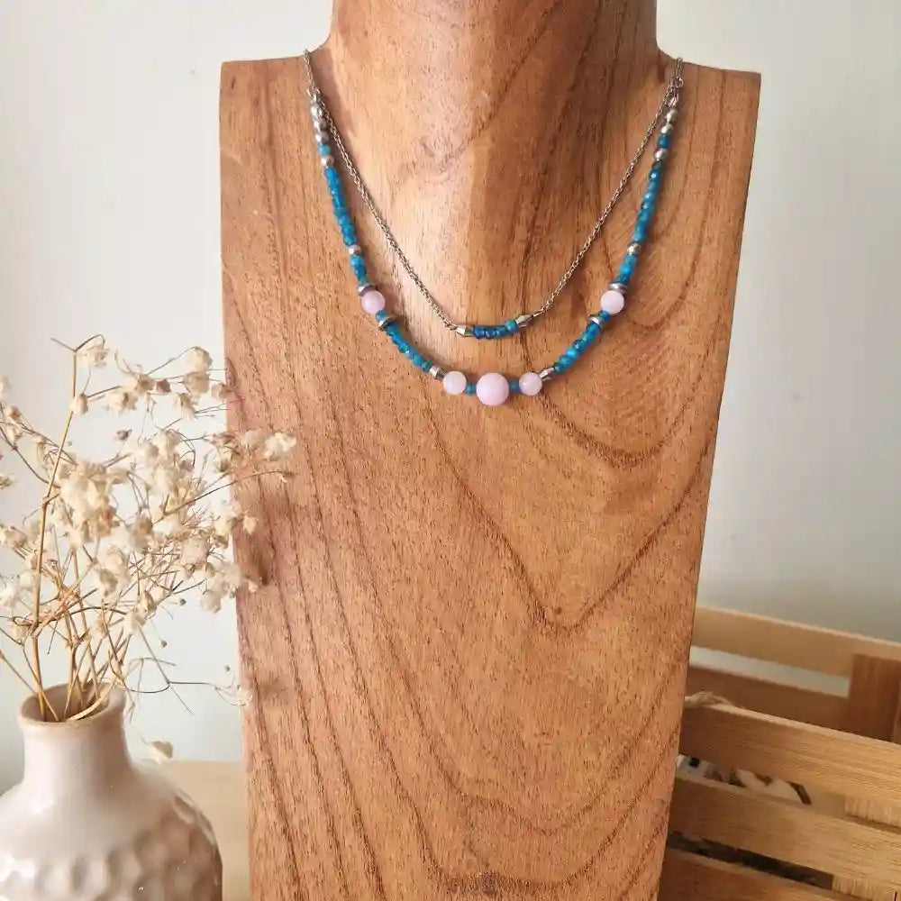Collier apatite bleue avec perles de kunzite chaine et perles acier inoxydable 304