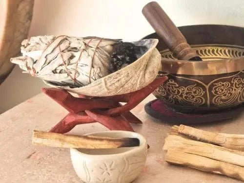 Gamme encens naturel chez myrielle.fr, palo santo, baton de sauge blanche, foin d'odeur ....