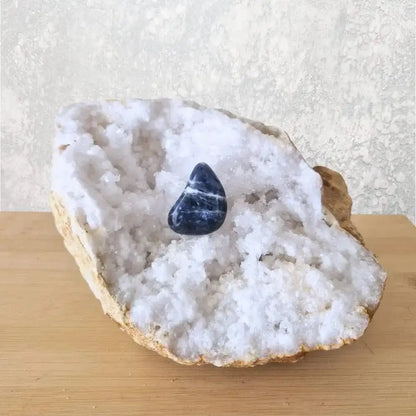 Géode Cristal de Roche entière XXL 2770 g   