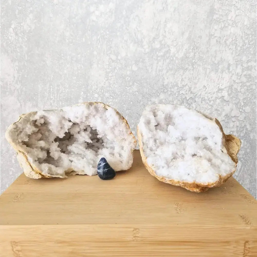 Géode Cristal de Roche entière XXL 2770 g   