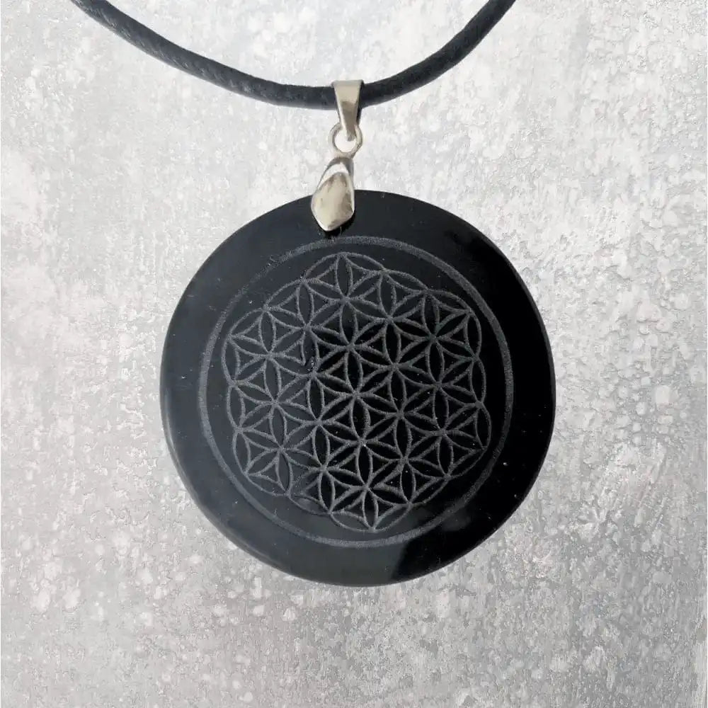 pendentif obsidienne noire fleur de vie gravée  Zoom