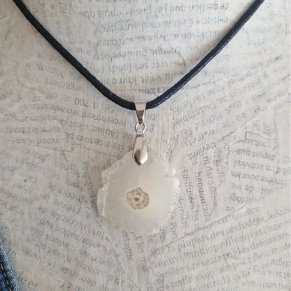 Pendentif quartz solaire zoom