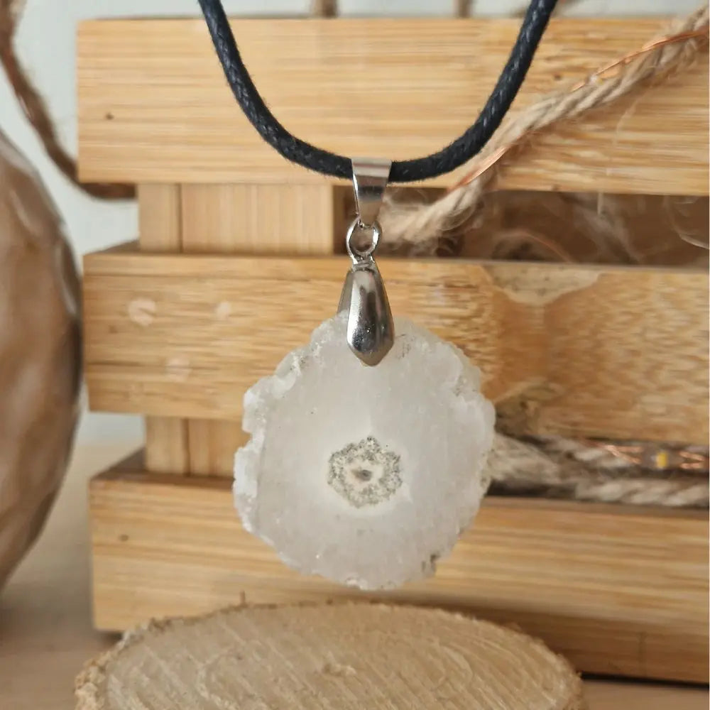Pendentif quartz solaire 