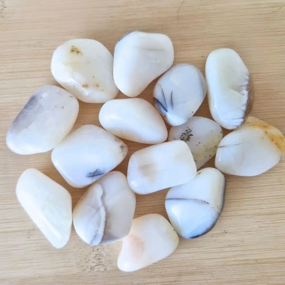 Pierre roulée opale blanche naturelle